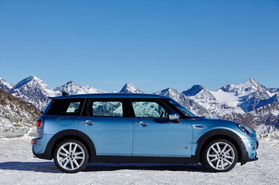  Mini Cooper S Clubman ALL4 2016 года  (фото 22 из 37)